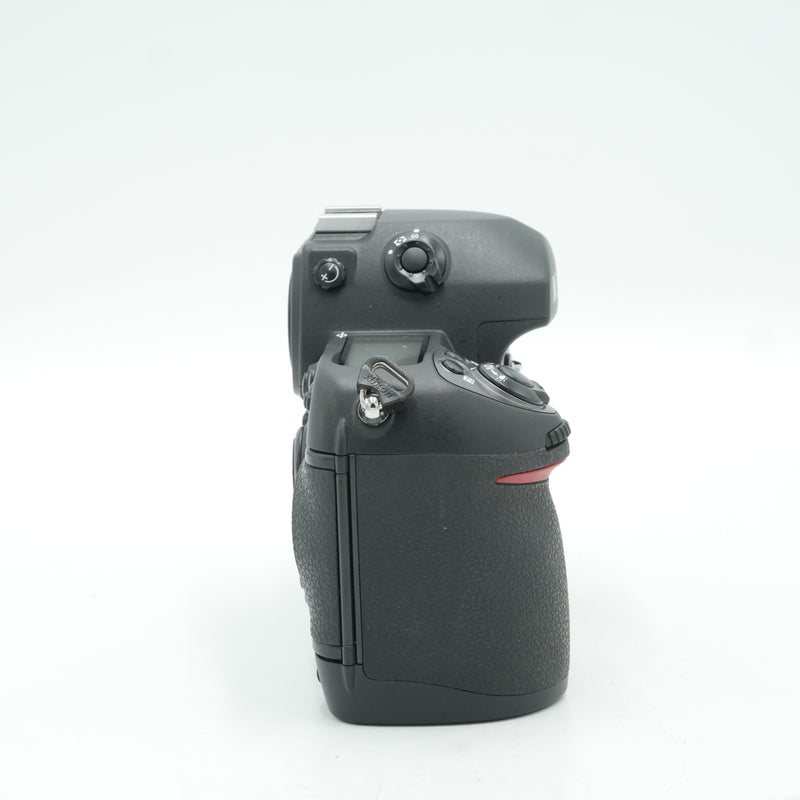 Nikon F6 35mm SLR Autofocus Camera Body *USED*