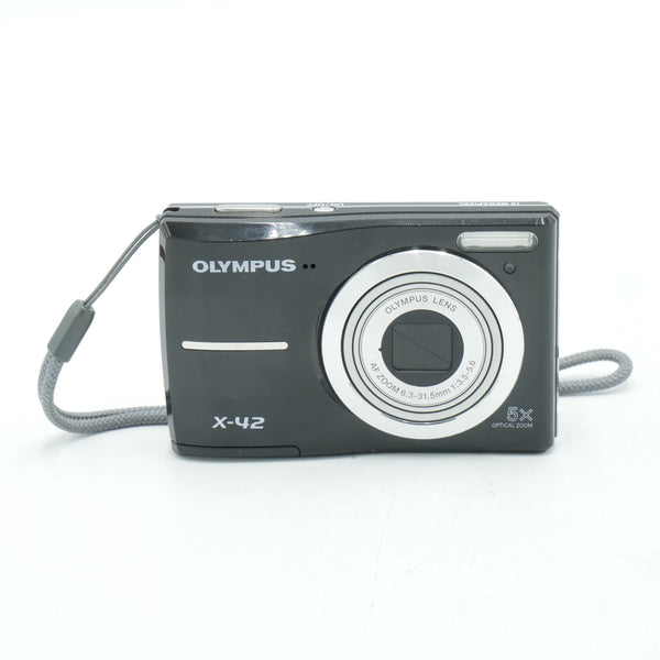Olympus X-42 12 Megapixel 5x Zoom Digital Camera Used