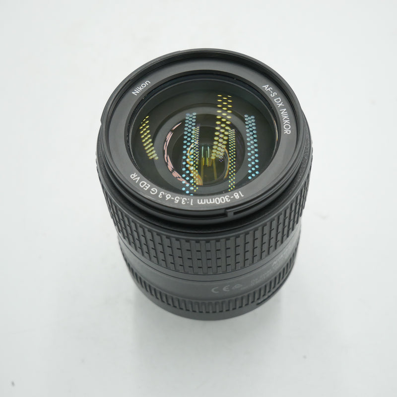 Nikon AF-S DX NIKKOR 18-300mm f/3.5-5.6G ED VR Lens *USED*