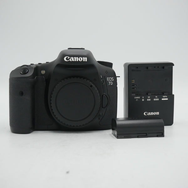 Canon EOS 7D DSLR Camera (Body Only) *USED*