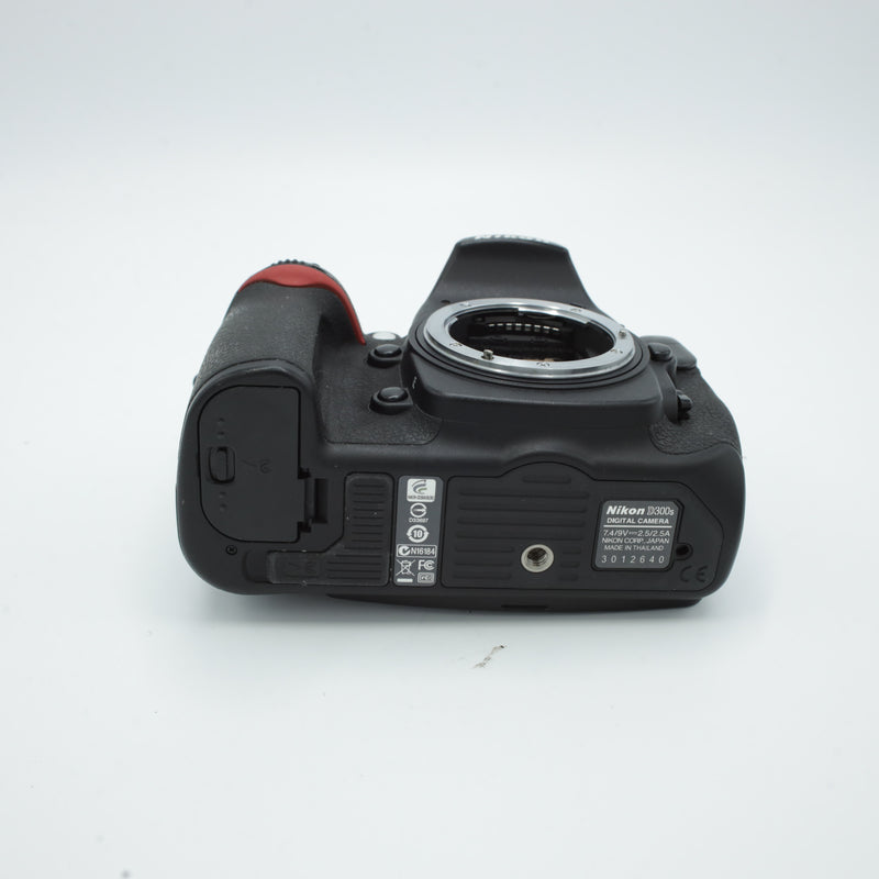 Nikon D300S DSLR Camera (Body Only) *USED*