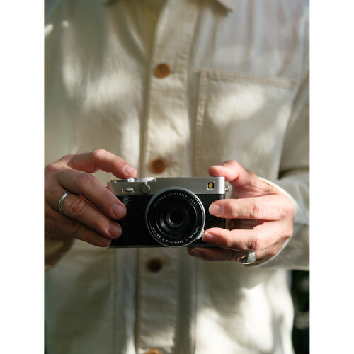 FUJIFILM X-E5 Mirrorless Camera (Silver)