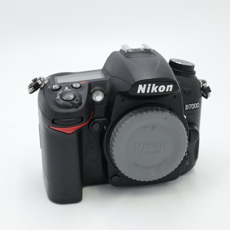 Nikon D7000 Digital SLR Camera Body *USED*