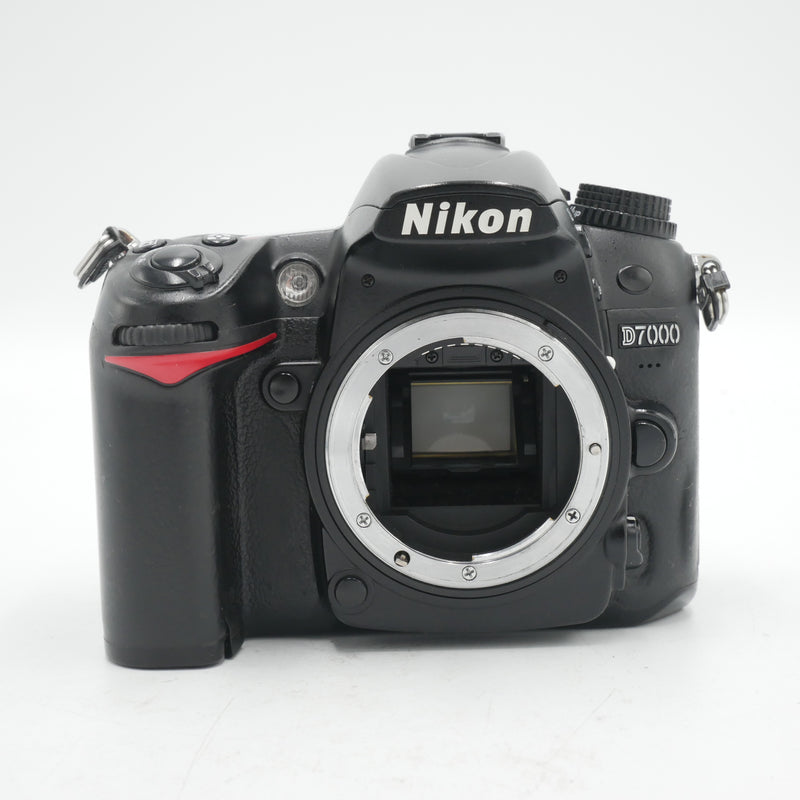 Nikon D7000 Digital SLR Camera Body *USED*