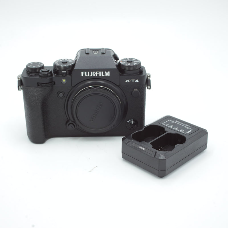 FUJIFILM X-T4 Mirrorless Camera (Black) *USED*