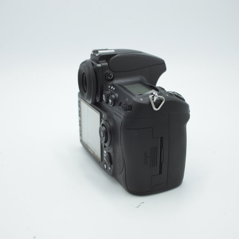 Nikon D700 SLR Digital Camera (Body Only) *USED*