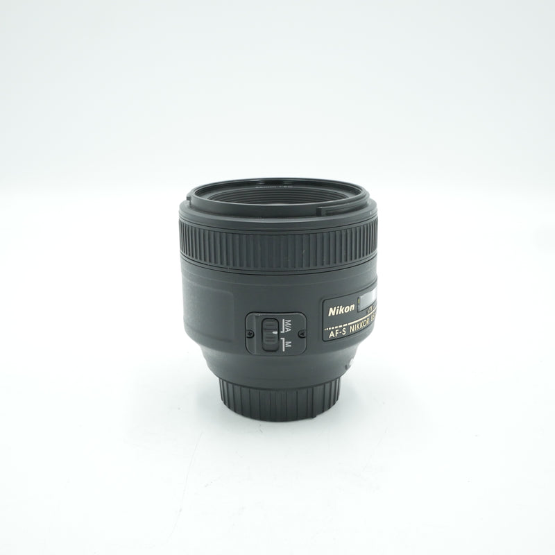 Nikon AF-S NIKKOR 85mm f/1.8G Lens *USED*