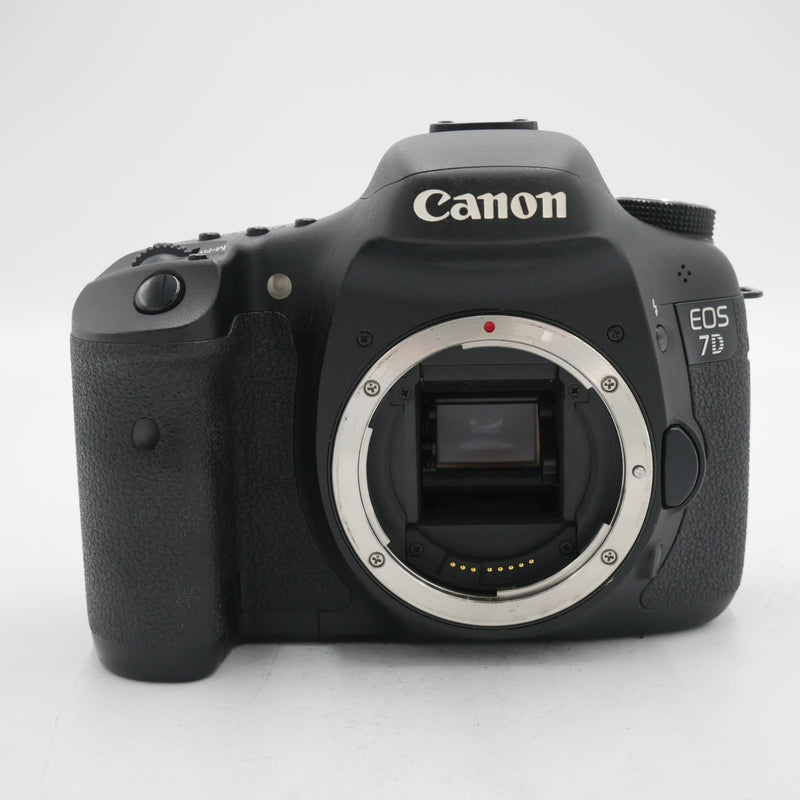 Canon EOS 7D DSLR Camera (Body Only) *USED*