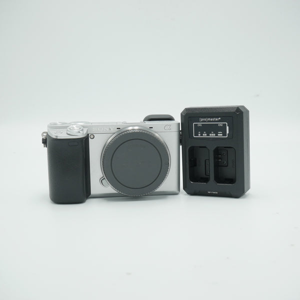 Sony Alpha a6300 Mirrorless Digital Camera (Body Only, Silver) *USED*