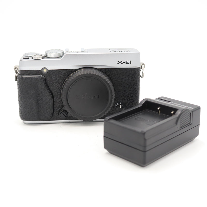 FUJIFILM X-E1 Mirrorless Digital Camera Body (Silver) *USED*
