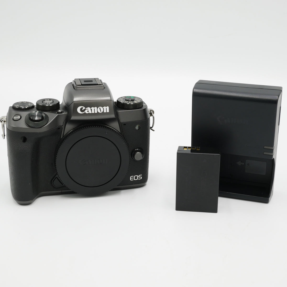 Canon EOS M5 Mirrorless Camera (Body Only) *USED*