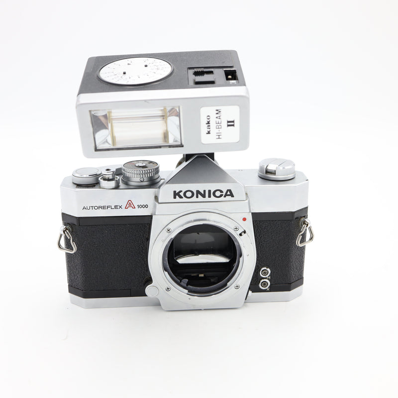 Konica Autoreflex A1000 35mm Film Camera w/ Kako Hi-Beam II Flash *USE