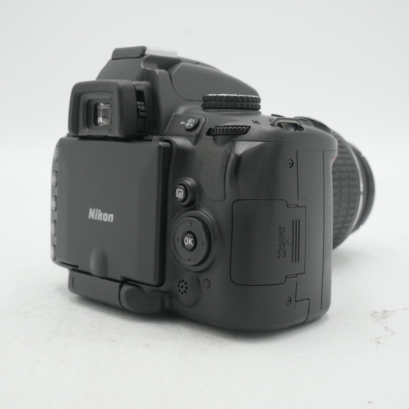 Nikon D5000 Digital SLR Camera Kit with 18-55mm *USED*