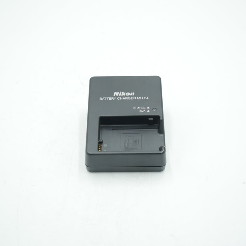 Nikon MH-24 Quick Charger *USED*