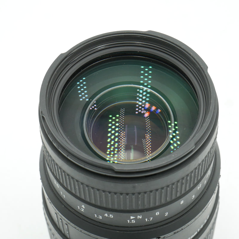 Sigma 70-300mm f/4-5.6 DG Macro Lens for Nikon F *USED*