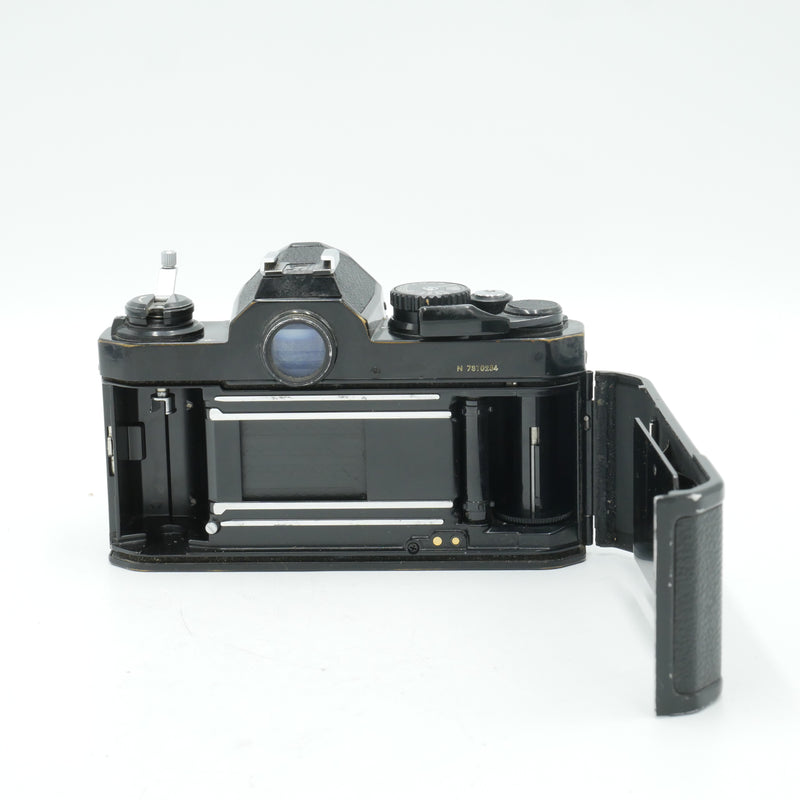 Nikon FM2 35mm Camera Body, Black with NIKKOR 50mm F/1.8 Lens *USED*