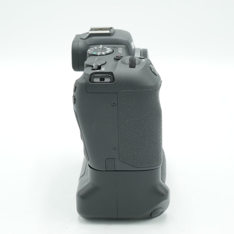 Canon EOS RP Mirrorless Camera w/grip *USED*