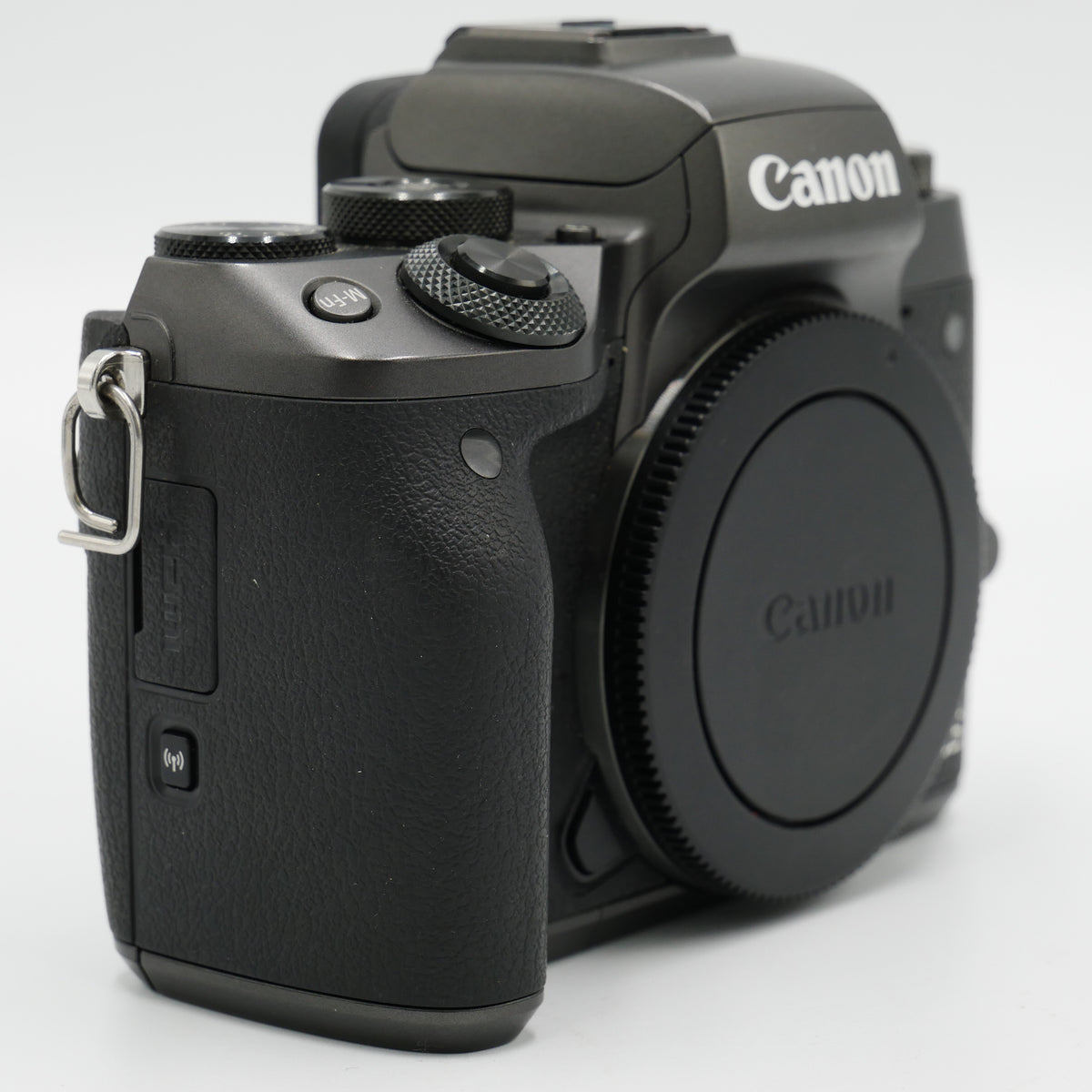 Canon EOS M5 Mirrorless Camera (Body Only) *USED*