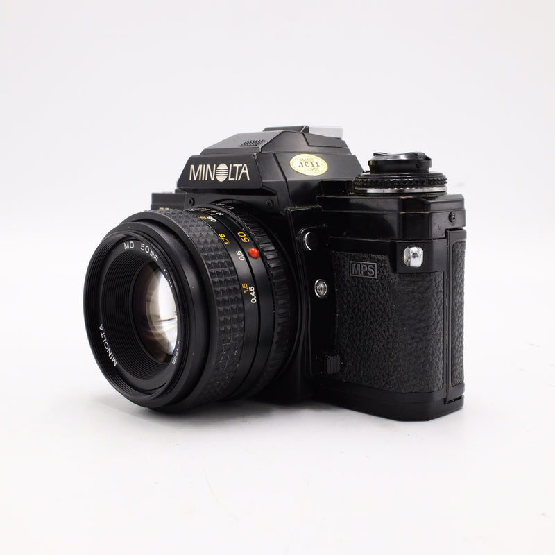 Minolta X-700 35mm SLR Camera w/ 50mm Lens *USED*