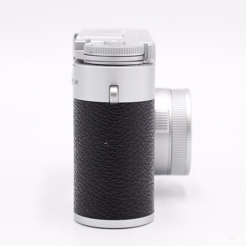 FUJIFILM X half Digital Camera (Silver) *USED*