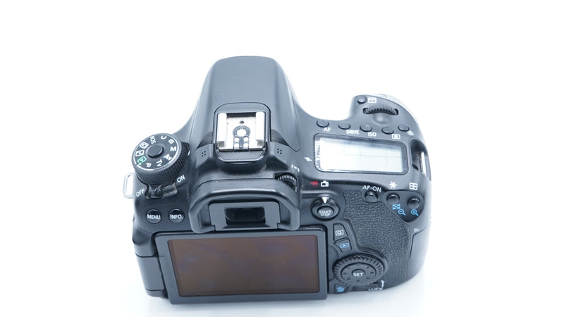 Canon EOS 70D DSLR Camera (Body Only) *USED*