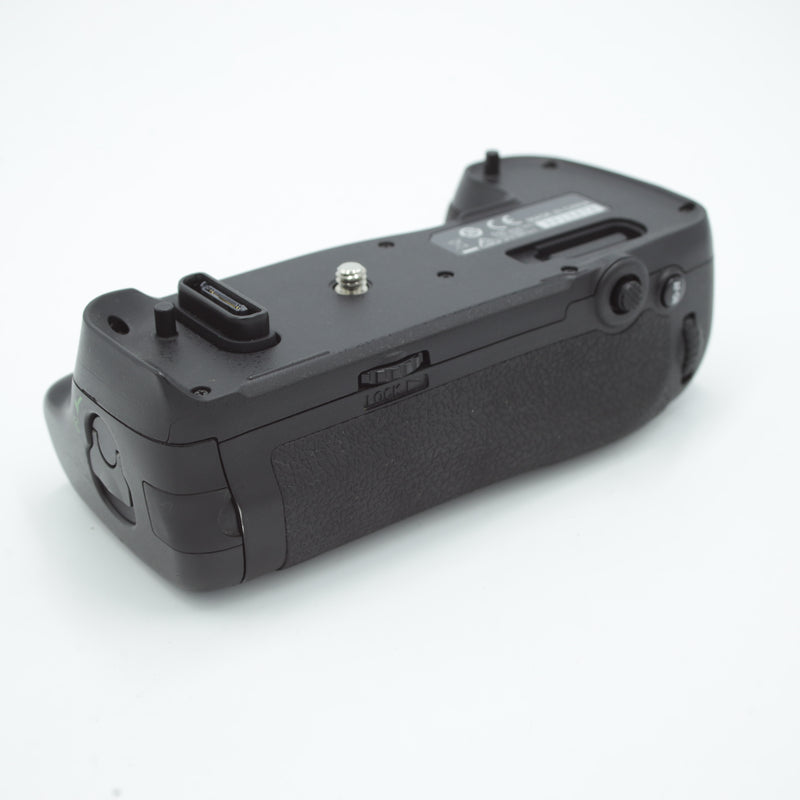 Nikon MB-D17 Multi Power Battery Pack *USED*