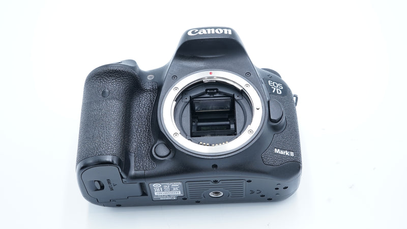 Canon EOS 7D Mark II DSLR Camera Body *USED*