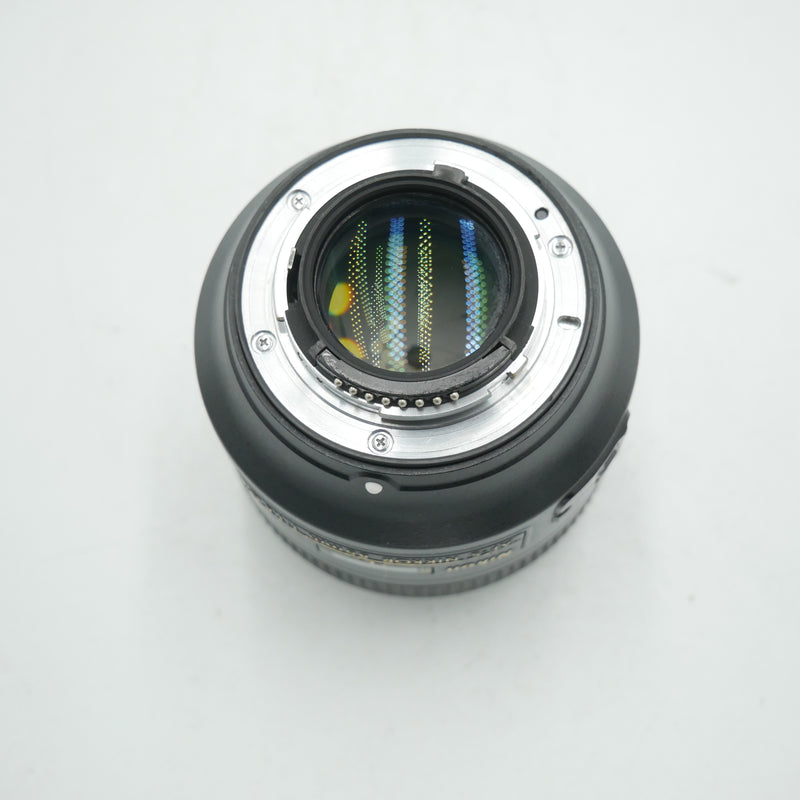 Nikon AF-S NIKKOR 85mm f/1.8G Lens *USED*