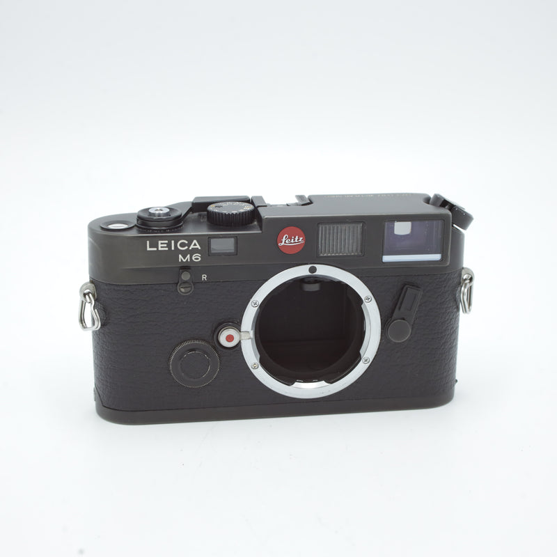 Leica M6 Classic 35mm Camera 10404 *USED*