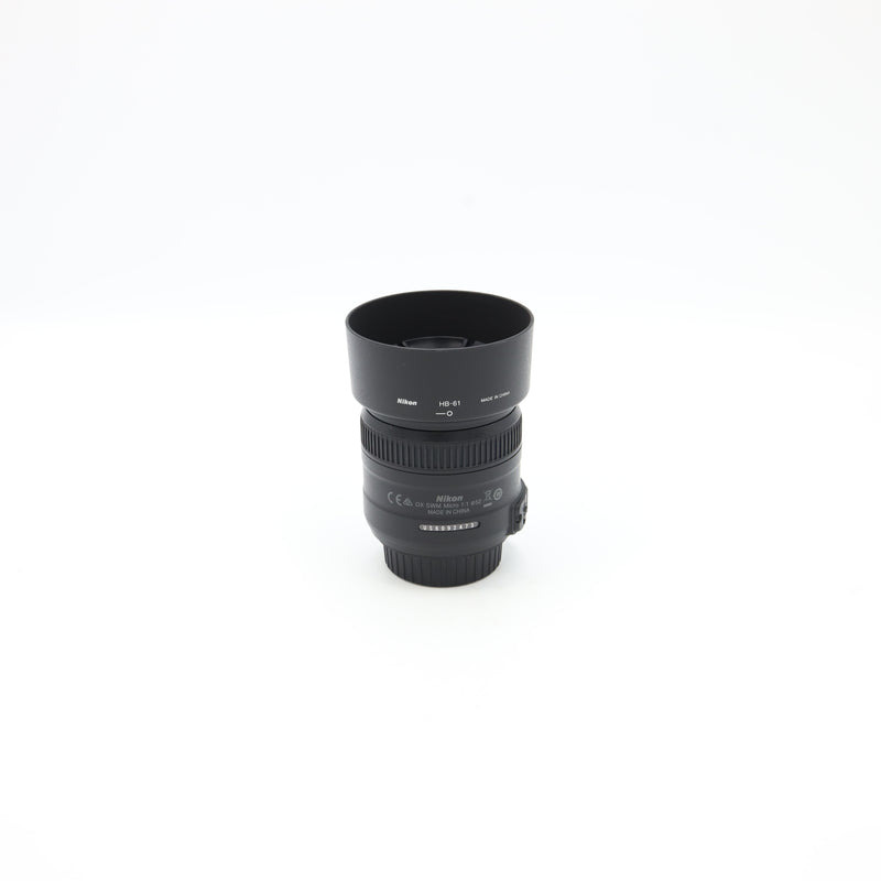 Nikon AF-S DX Micro NIKKOR 40mm f/2.8G Lens *USED*