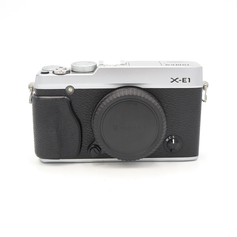 FUJIFILM X-E1 Mirrorless Digital Camera Body (Silver) *USED*