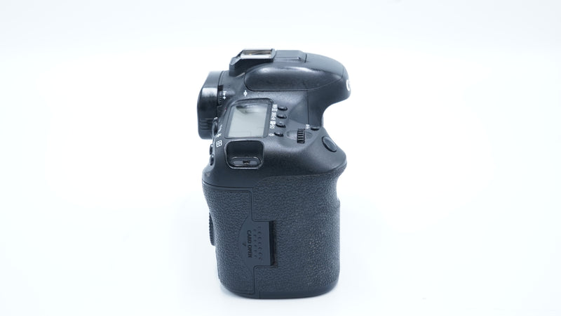 Canon EOS 7D Mark II DSLR Camera Body *USED*