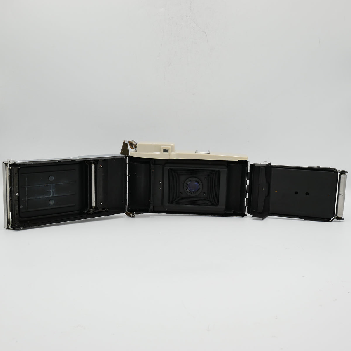 Polaroid Model 80A Highlander Land Camera (EV Scale) w/ Polaroid Wink-