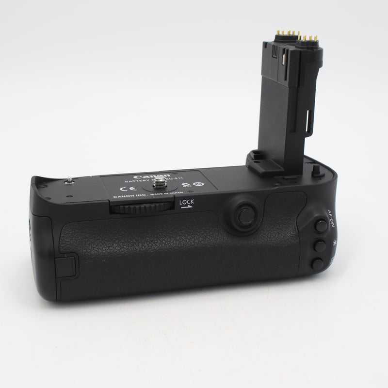 Canon BG-E11 Battery Grip for EOS 5D Mark III, 5DS, & 5DS R *USED