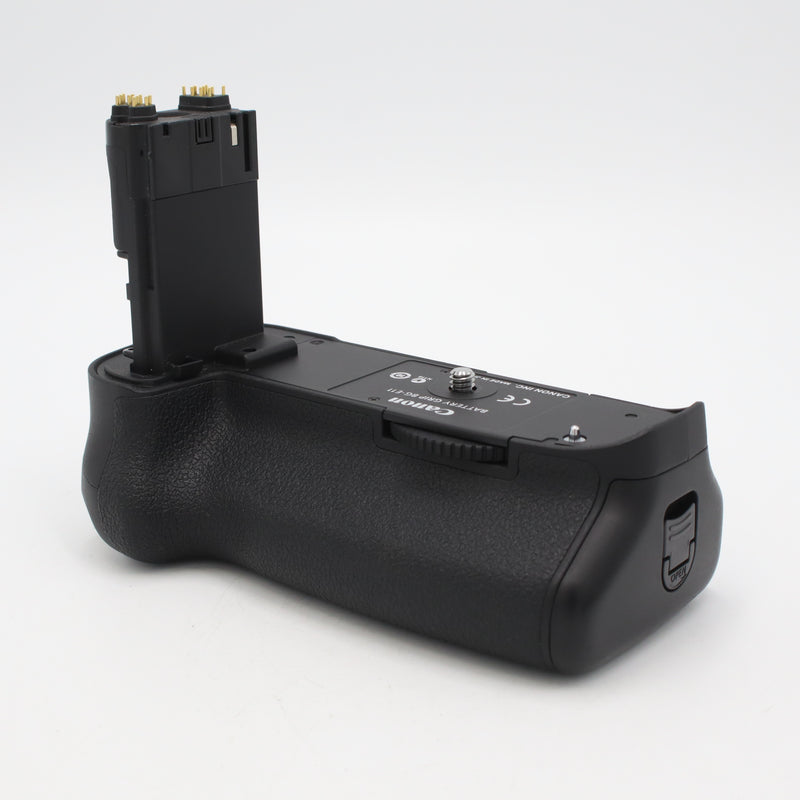 Canon BG-E11 Battery Grip for EOS 5D Mark III, 5DS, & 5DS R *USED