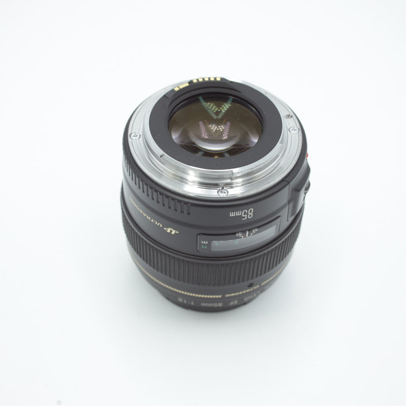 Canon EF 85mm f/1.8 USM Lens *USED*