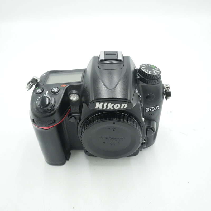 Nikon D7000 Digital SLR Camera Body *USED*