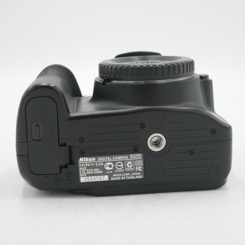 Nikon D3200 DSLR Camera Body USED