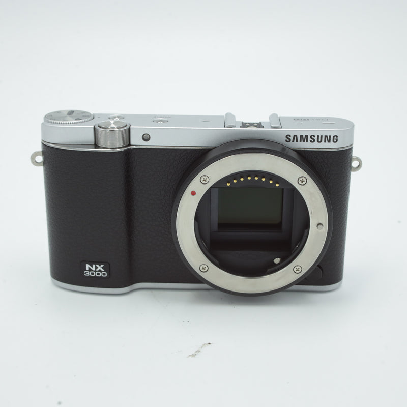 Samsung NX3000 Mirrorless Digital Camera *USED*