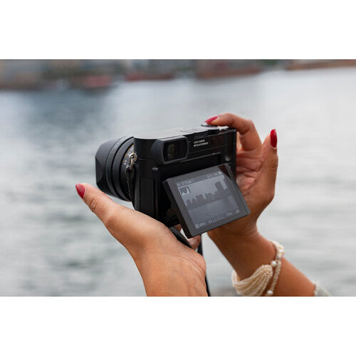 Leica Q3, black  Leica Camera Online Store UK